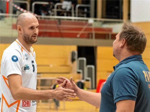 Mühldorfs Trainer Yannick Klement (rechts) und sein „Dachau-Veteran“ Iven Ferch sind hochmotiviert auf das schwere Auswärtsspiel in Dachau.Hergenhan