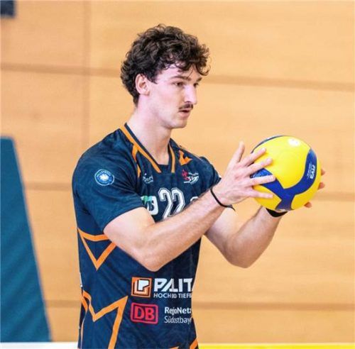 Neuzugang Tom Schlösser und der TSV Mühldorf wollen am Samstag gegen Mömlingen punkten.Hergenhan