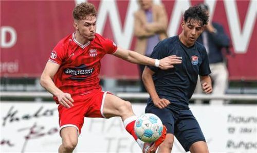Rejan Kryezi (links), hier gegen Max Kleinsteuber, erzielte den dritten SBC-Treffer.Hans Weitz