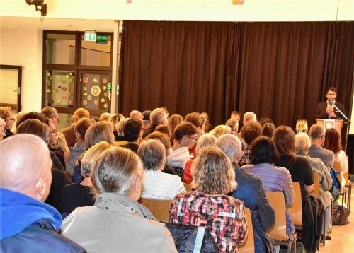 Rund 200 Interessierte nahmen kürzlich an der Bürgerversammlung teil. Peter Schlecker