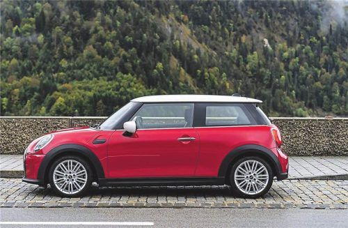 Schöne Aussichten: Der Mini von BMW ist auch als Gebrauchtwagen zuverlässig und schneidet bei der HU gut ab. DPA