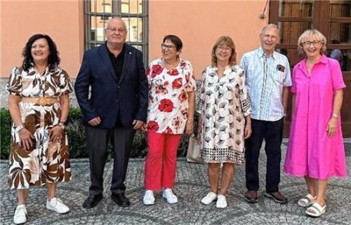 Von links: Ingrid Meindl-Winkler, Johann Ilsanker, Irmgard Oppenrieder, Gabriele Wittekindt, Theo Auer, Irmgard Bauer. Klupp