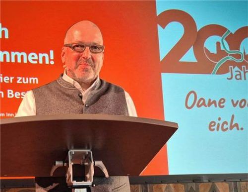 Vorstandsvorsitzender Mischa Schubert unterstrich die Rolle der Sparkasse in der Region.